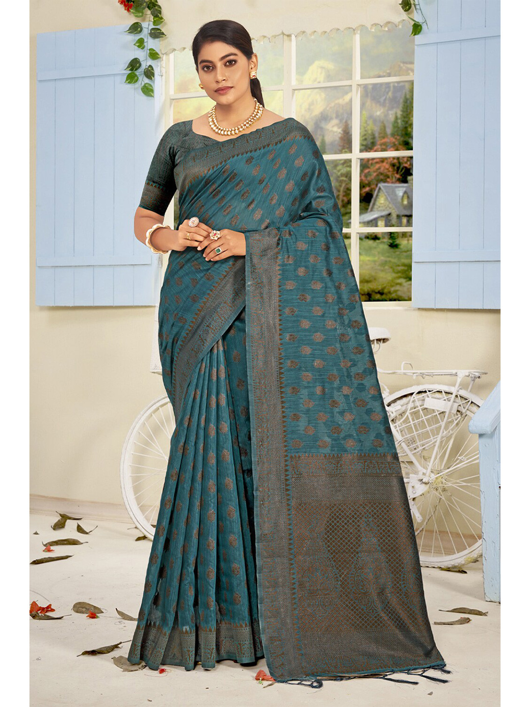 

SANGAM PRINTS Ethnic Motifs Zari Saree, Sea green