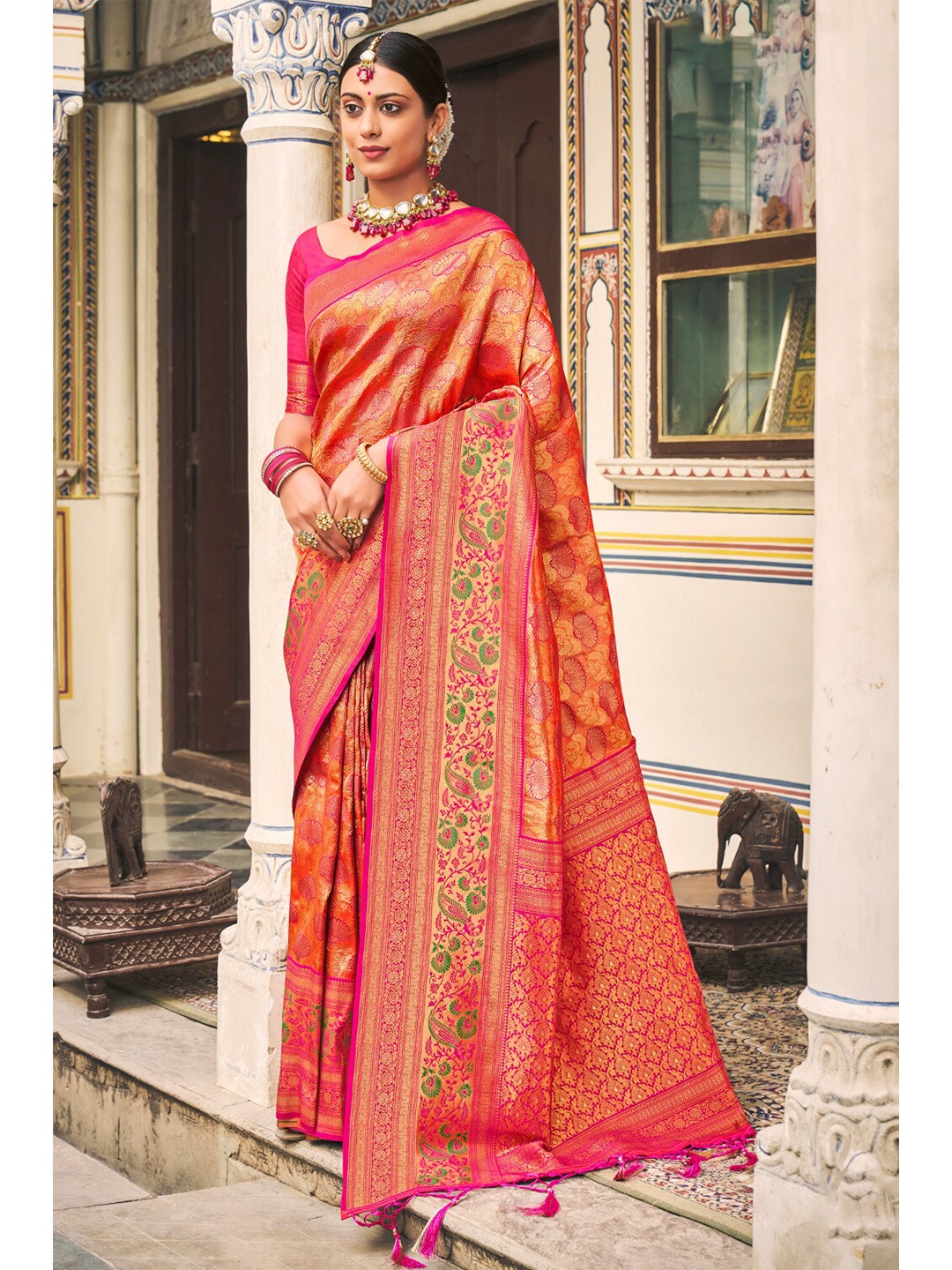 

SANGAM PRINTS Woven Design Zari Pure Silk Banarasi Saree, Pink