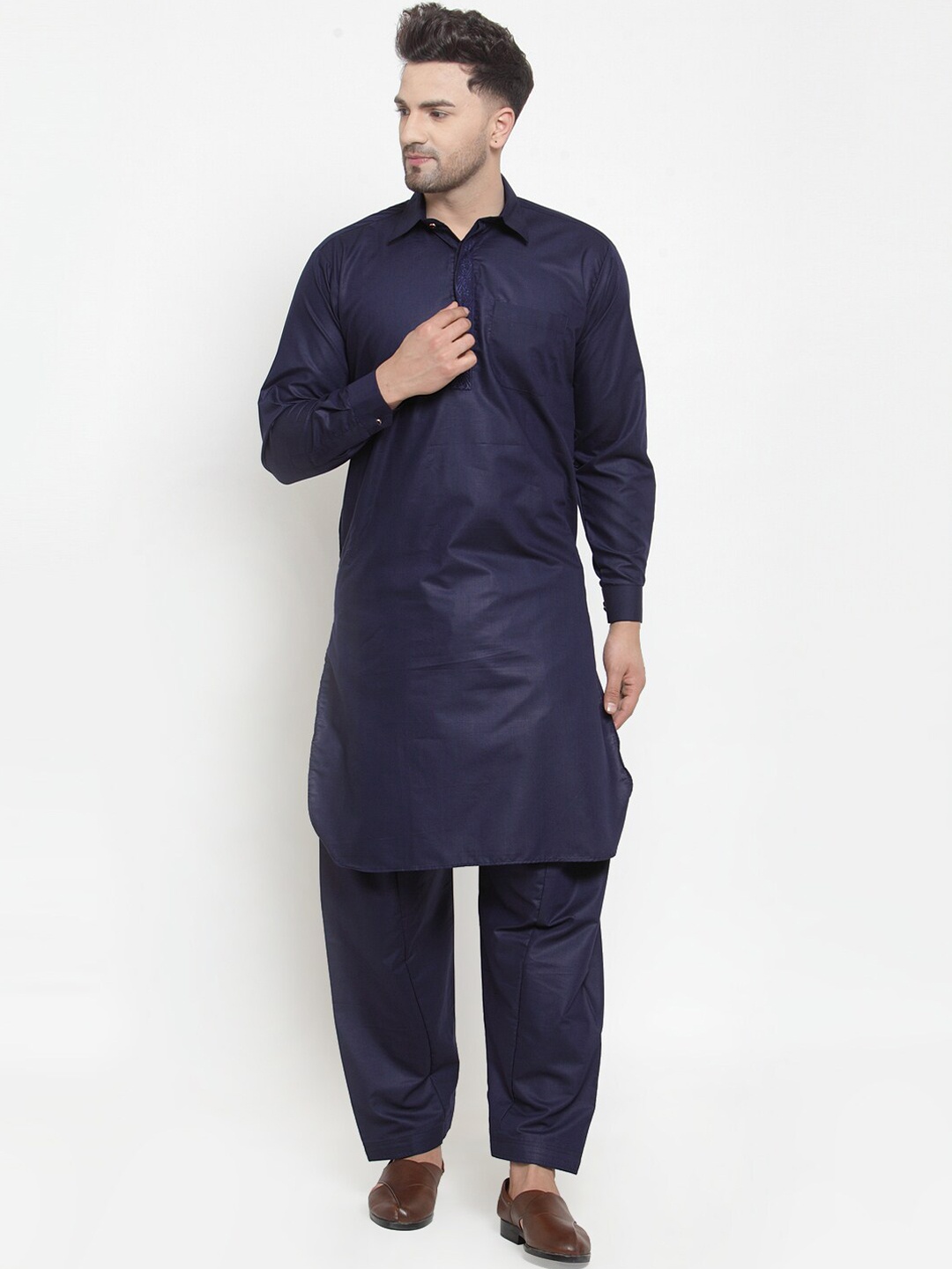 

Kaifoo Men Navy Blue Kurta with Trousers