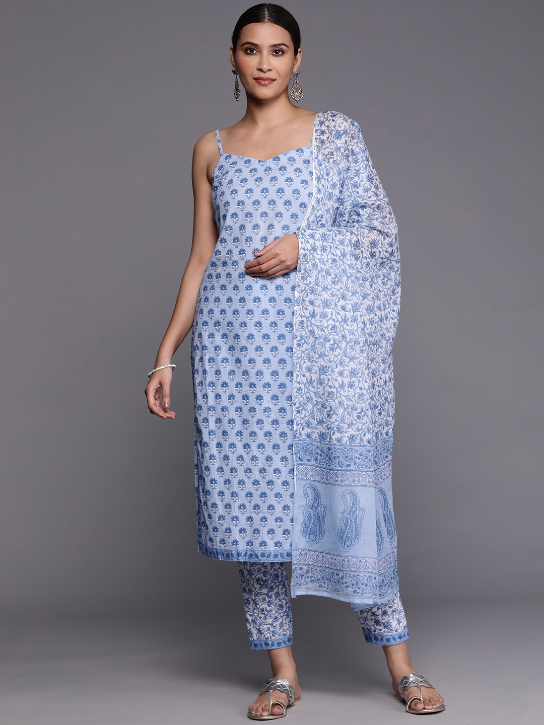 

Libas Women Floral Printed Pure Cotton Kurta With Trousers & With Dupatta, Blue