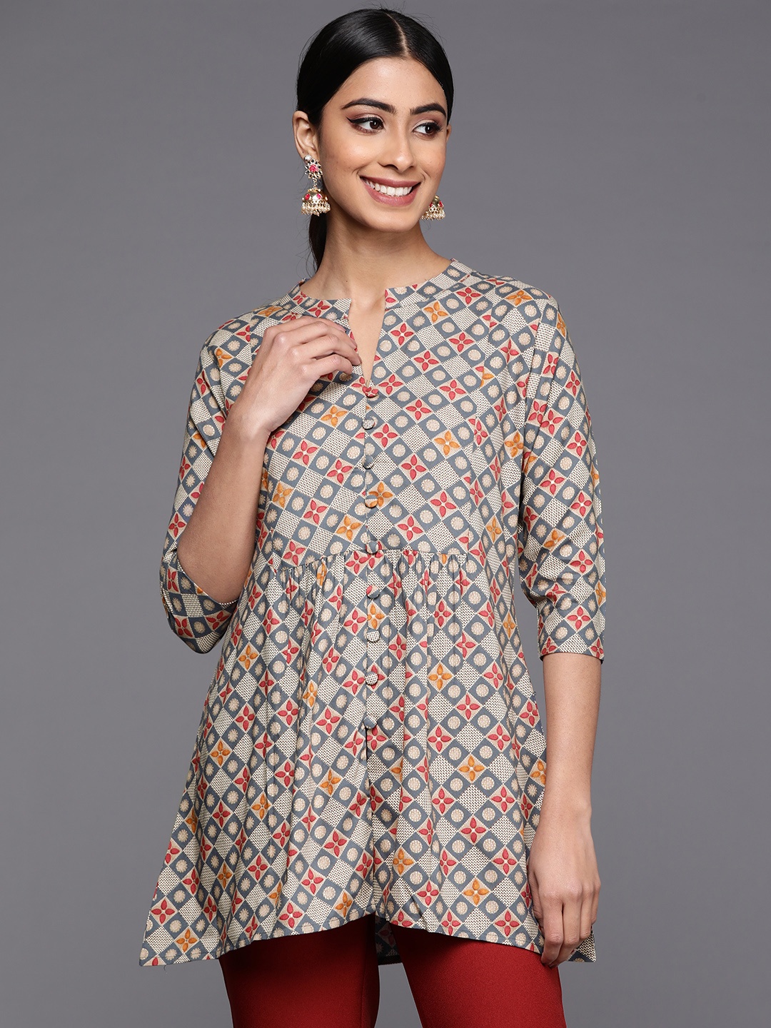 

Libas Geometric Printed Mandarin Collar Kurti, Grey