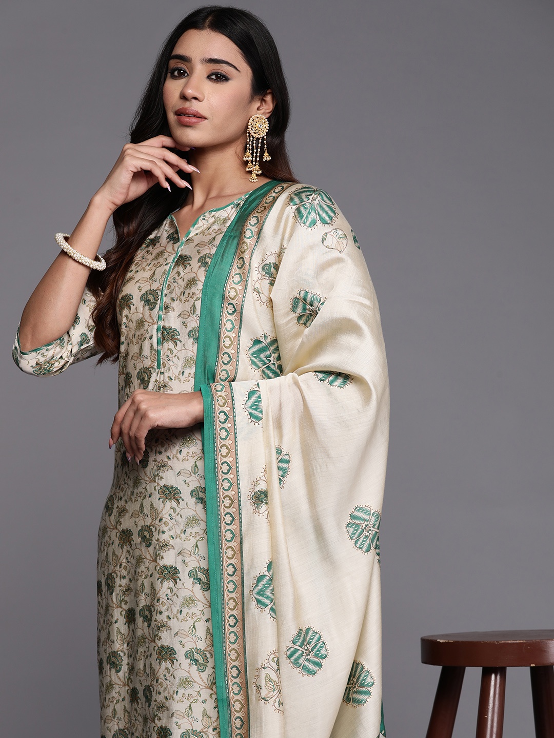 

Libas Women Beige Floral Printed Kurta with Trousers & With Dupatta