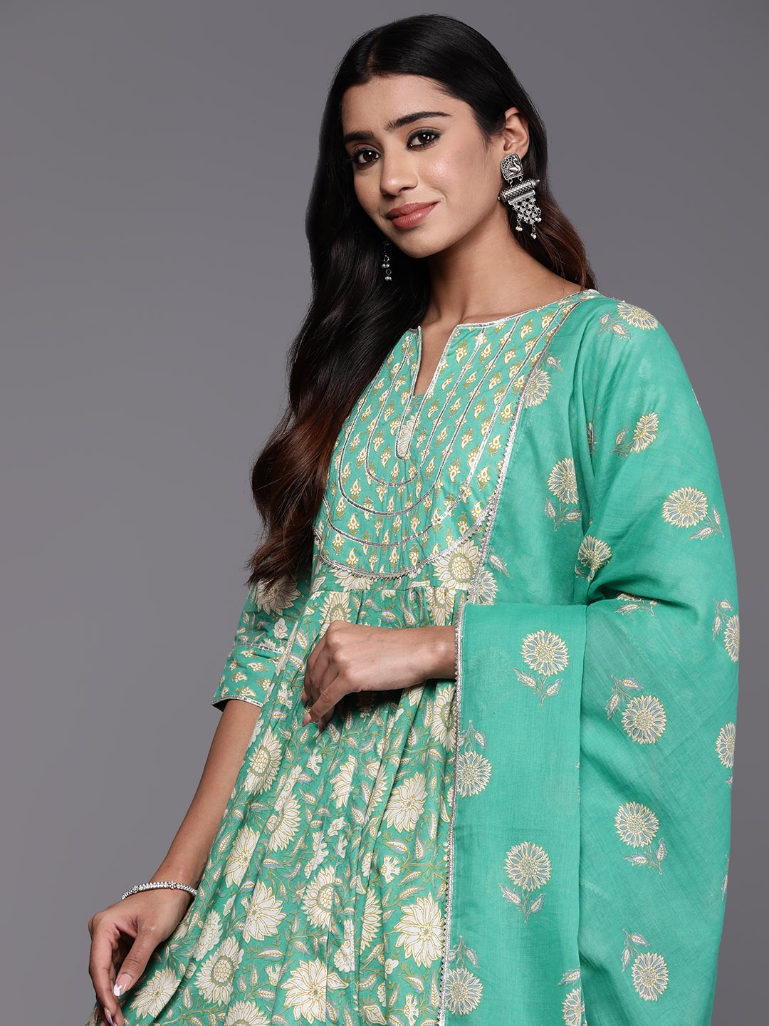 

Libas Women Floral Yoke Design Empire Gotta Patti Pure Cotton Kurta Set, Sea green