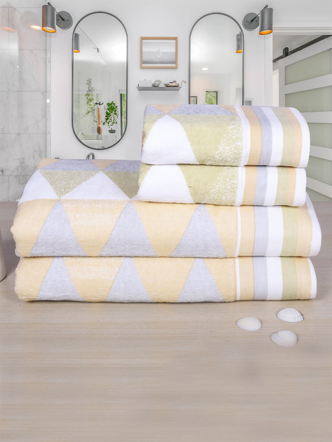 

RANGOLI 4 pcs Printed Pure Cotton Towel set, White