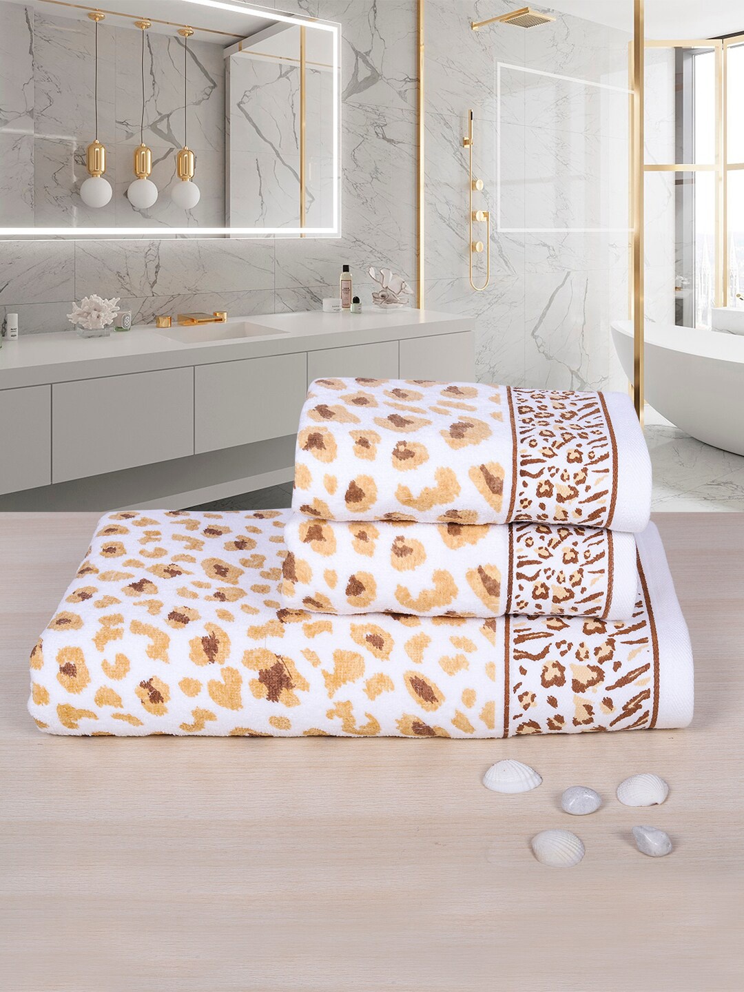 

RANGOLI 3 Pcs 450 GSM Pure Cotton Towel Set, White