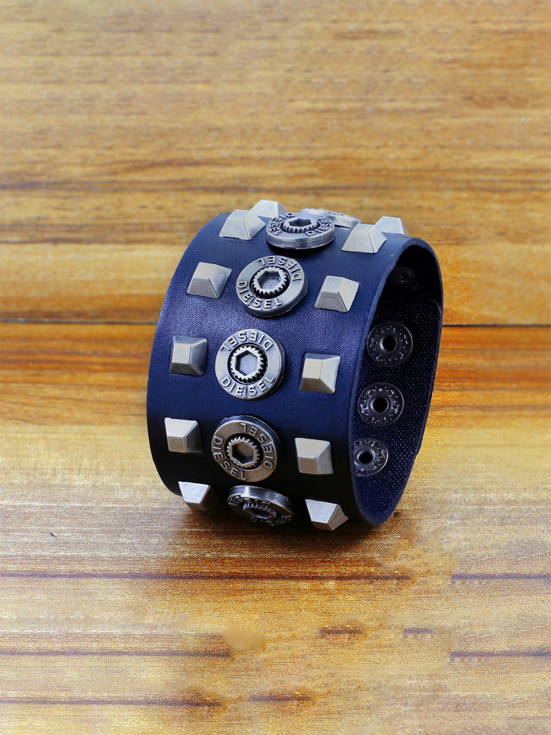 

ZIVOM Men Silver-Toned & Leather Silver-Plated Bracelet