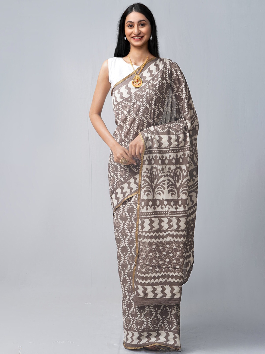 

Unnati Silks Dabu Zari Pure Cotton Dabu Saree, Grey