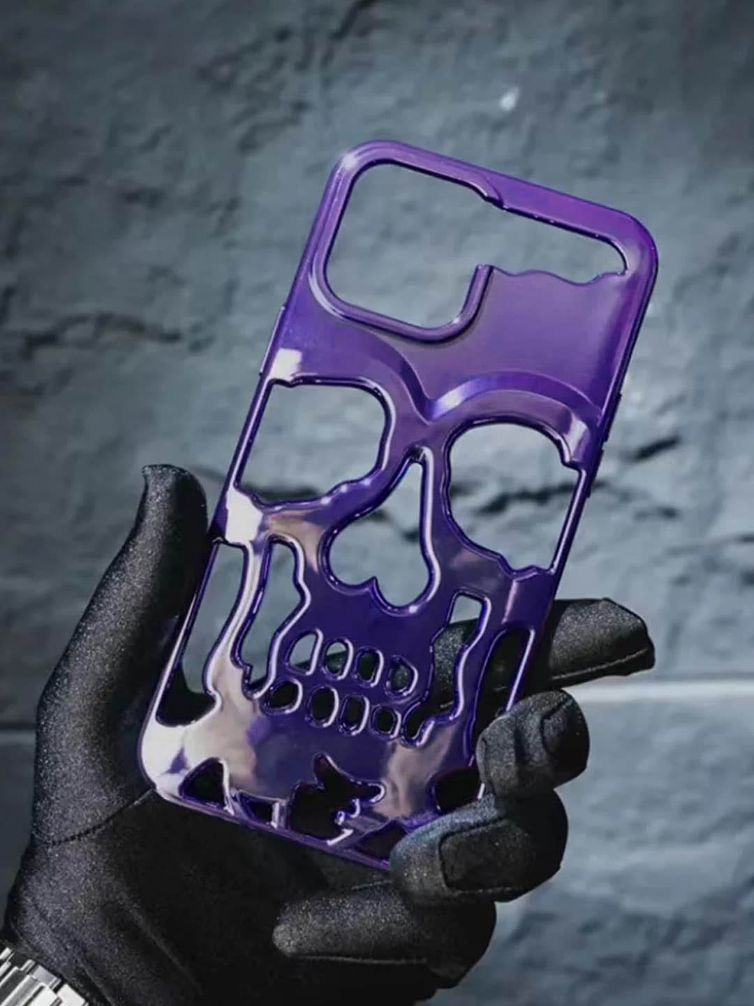 

TREEMODA 3D Electroplated Skull iPhone 14 Pro Max Back Case, Purple