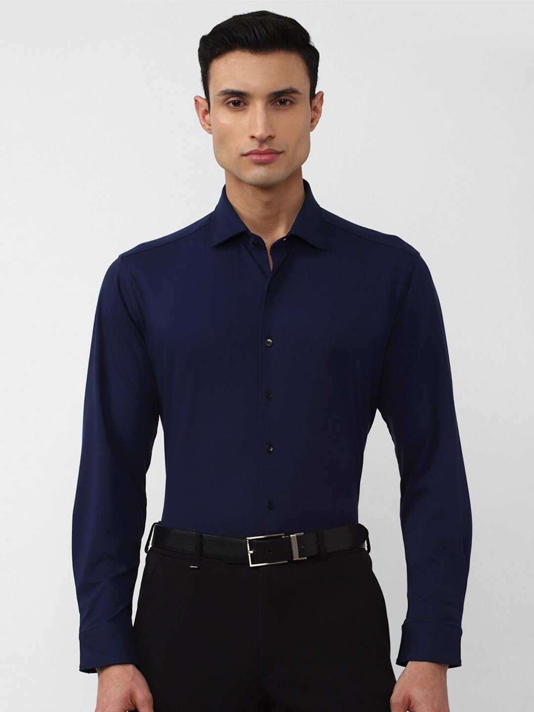

Van Heusen Men Slim Fit Formal Shirt, Navy blue