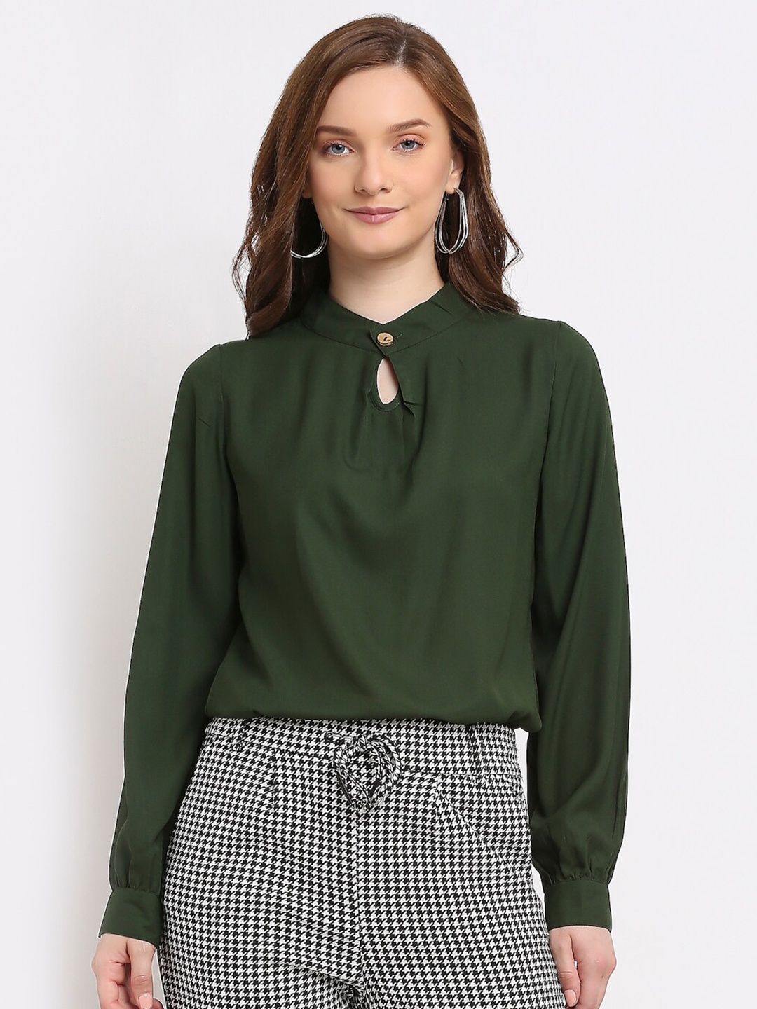 

La Zoire Keyhole Neck Georgette Top, Olive