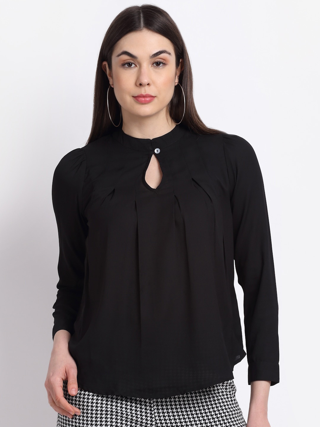 

La Zoire Keyhole Neck Georgette Top, Black
