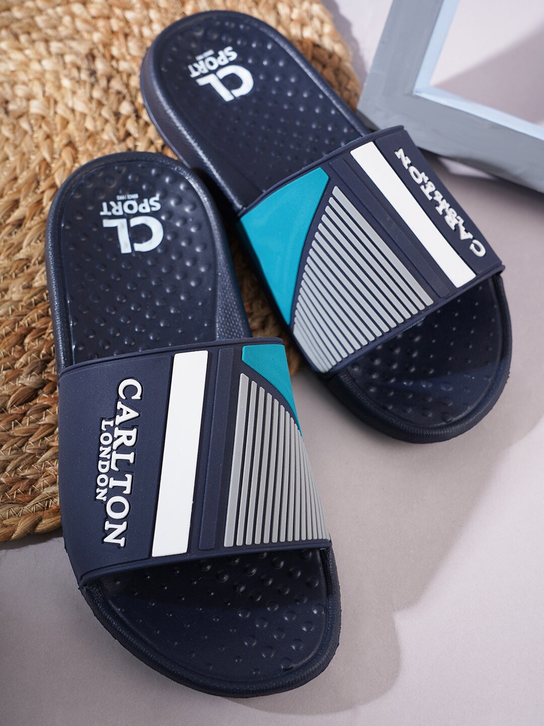 

Carlton London sports Men Printed Sliders, Navy blue