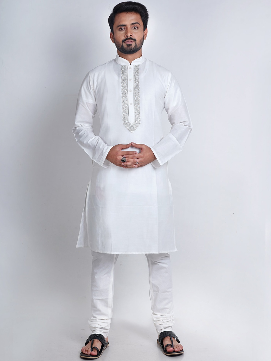 

HERE&NOW Men Embroidered Kurta with Churidar, White