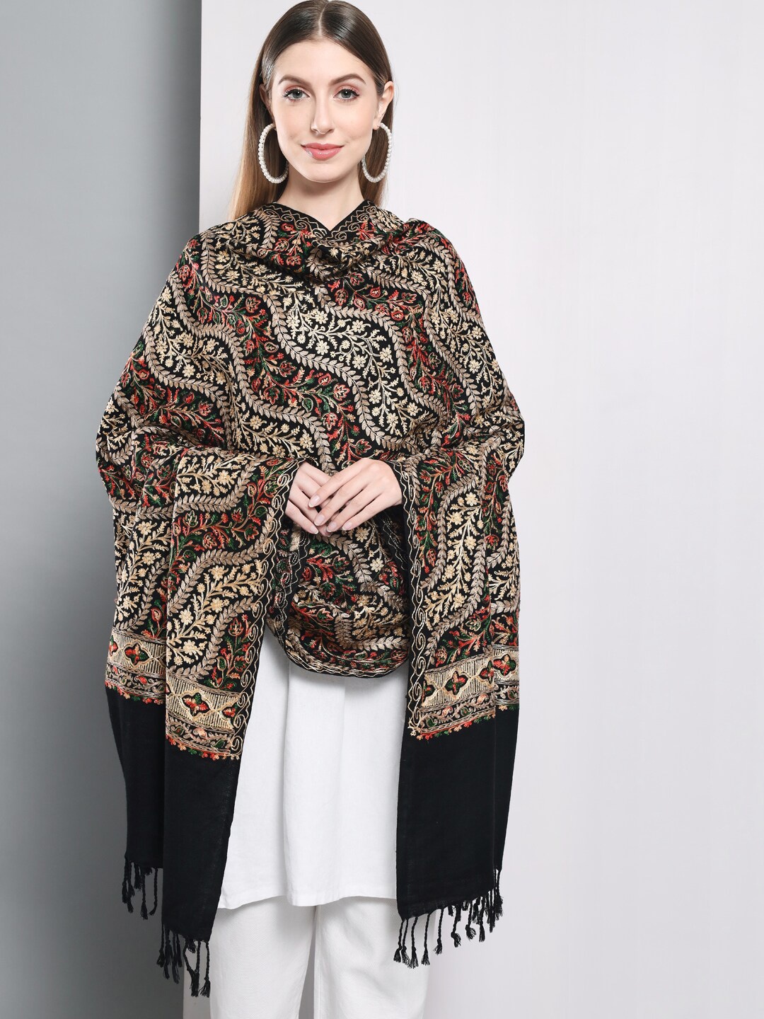 

Zamour Women Embroidered Pure Acrylic Shawl, Black
