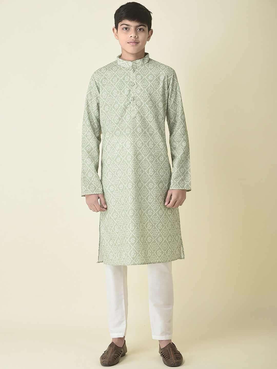 

TABARD Boys Bandhani Printed Gotta Patti Pure Cotton Kurta with Pyjamas, Green