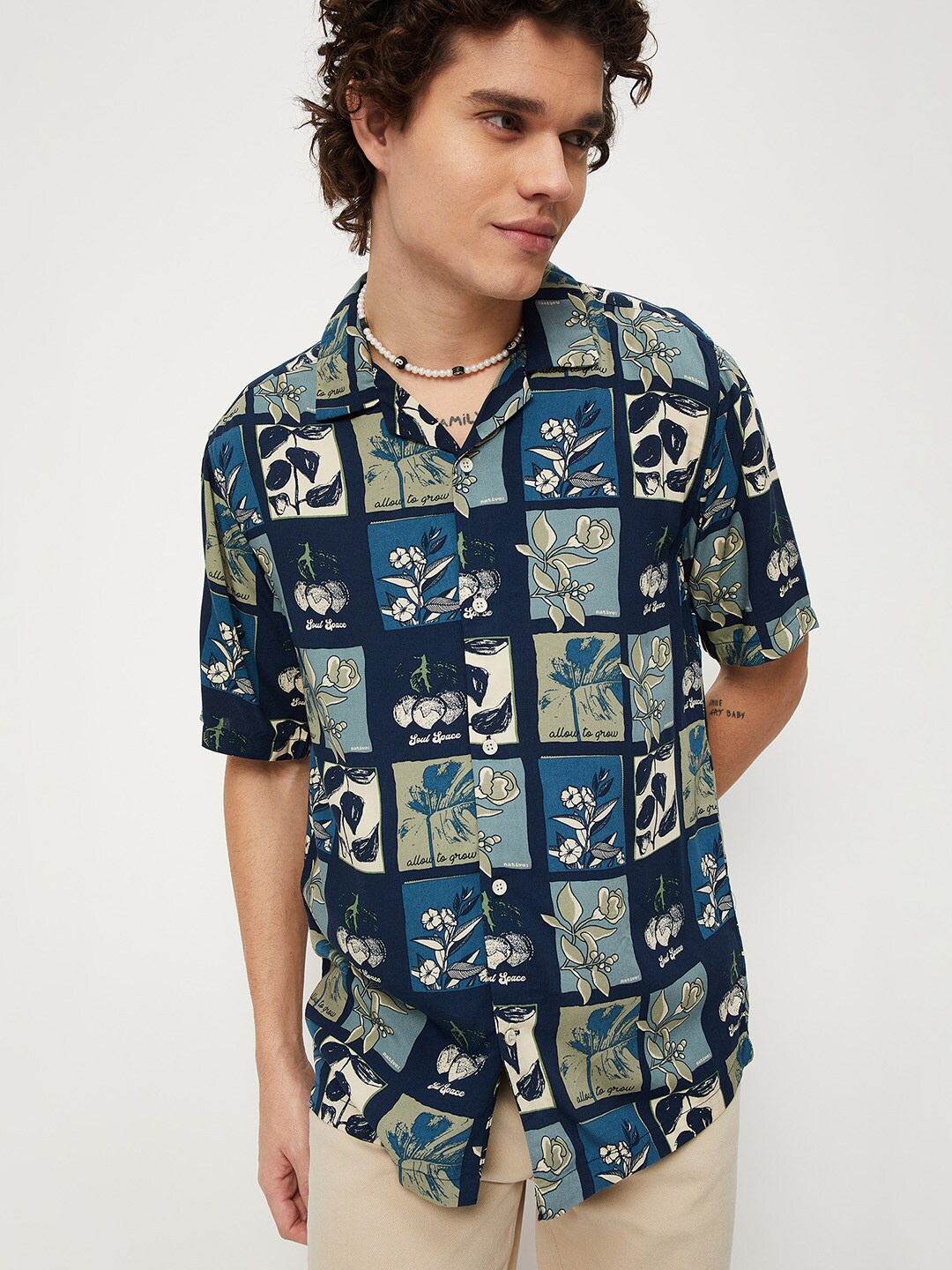 

max Men Graphic Printed Short Sleeves Casual Shirt, Blue