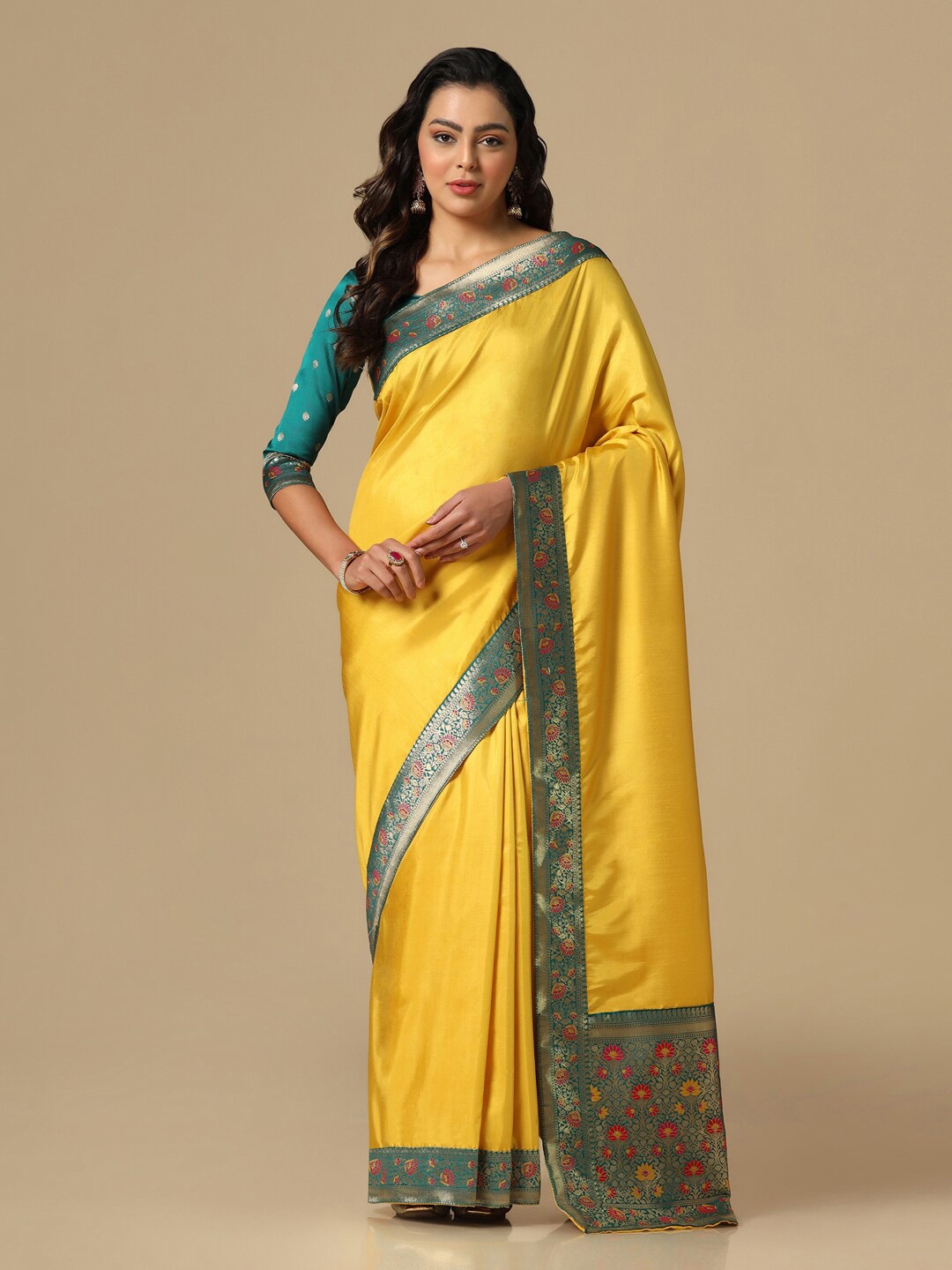 

Mitera Solid Saree, Yellow