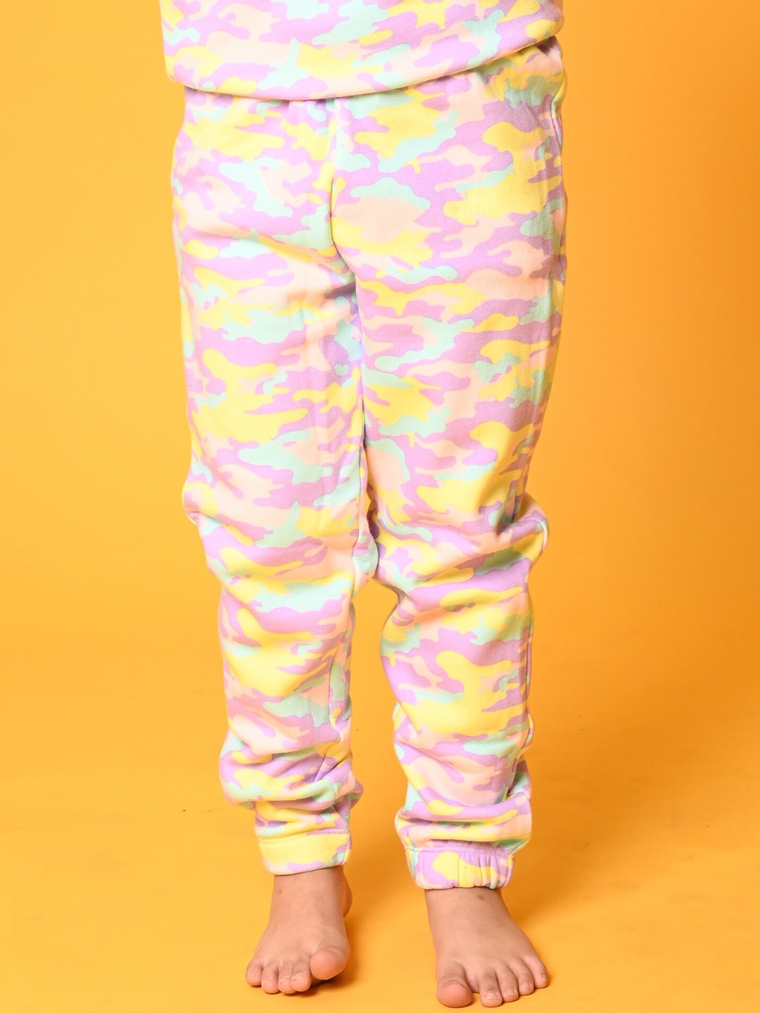 

Anthrilo Girls Pink Printed Fleece Joggers