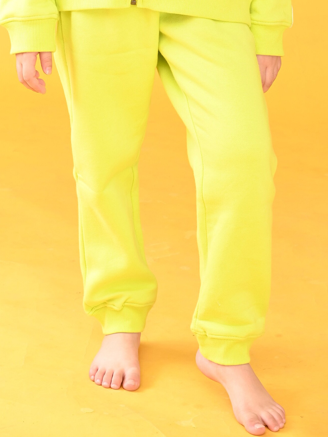 

Anthrilo Girls Fleece Joggers, Lime green