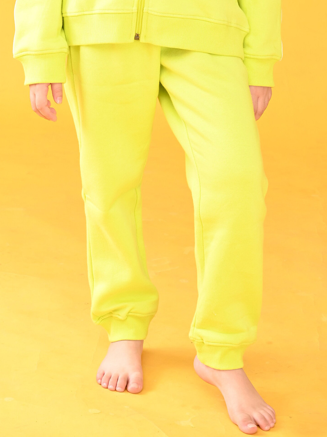 

Anthrilo Girls Solid Fleece Jogger, Lime green