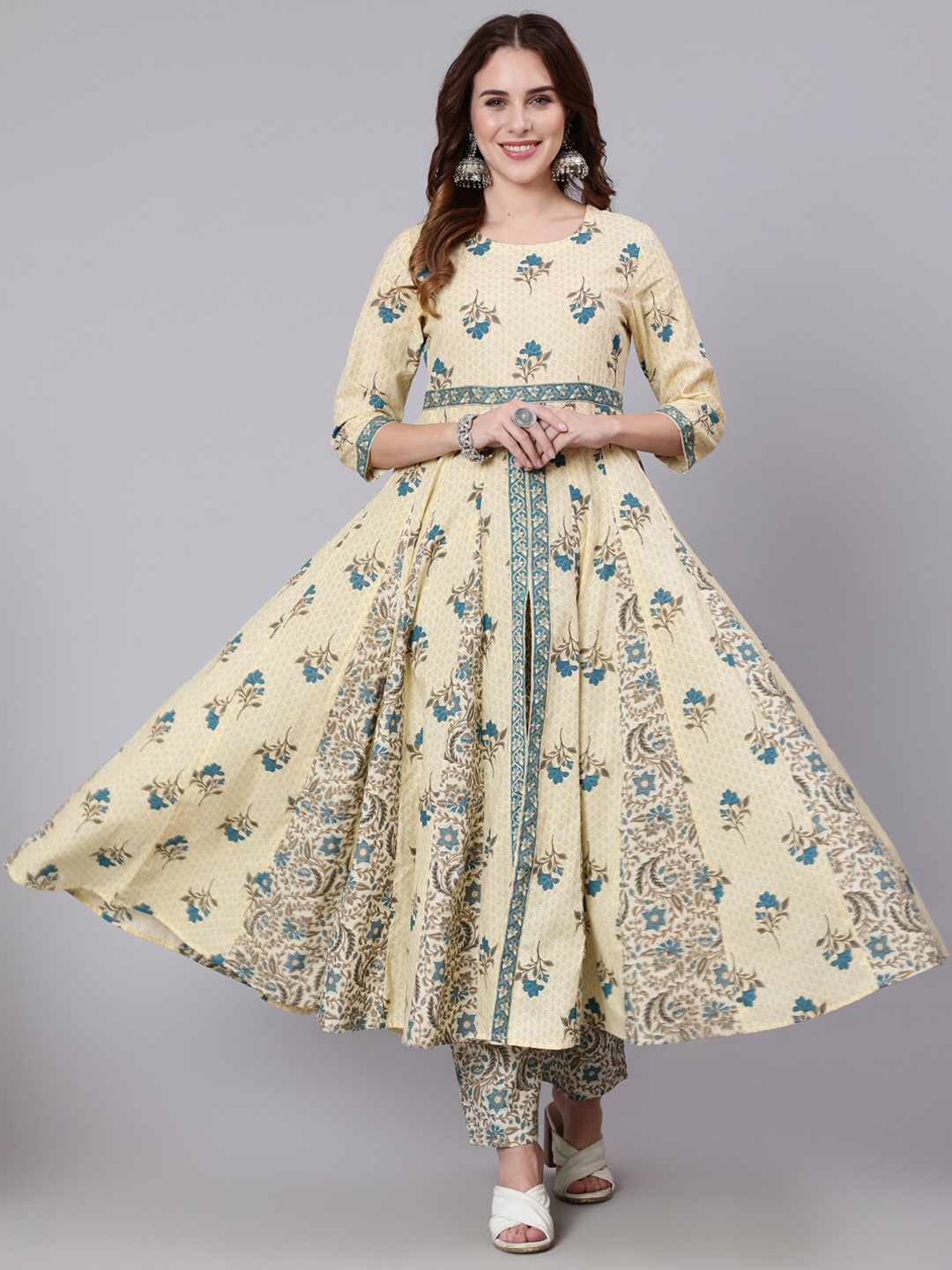 

GULMOHAR JAIPUR Women Floral Printed Empire Pure Cotton Kurta with Trousers, Cream