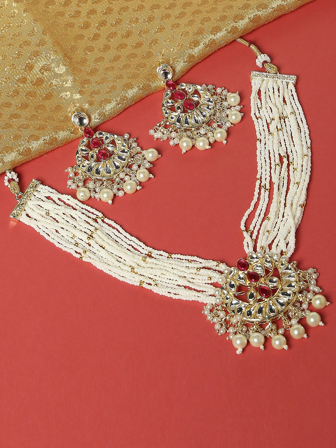

OOMPH Gold-Plated Kundan Studded & Beaded Choker Necklace Set