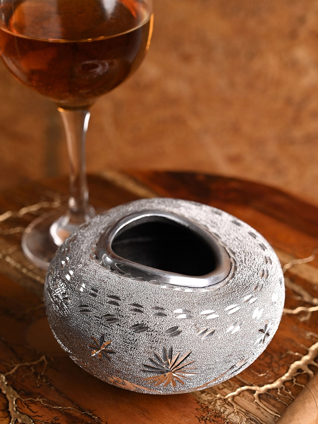

Folkstorys Silver Toned Vintage Ash Tray