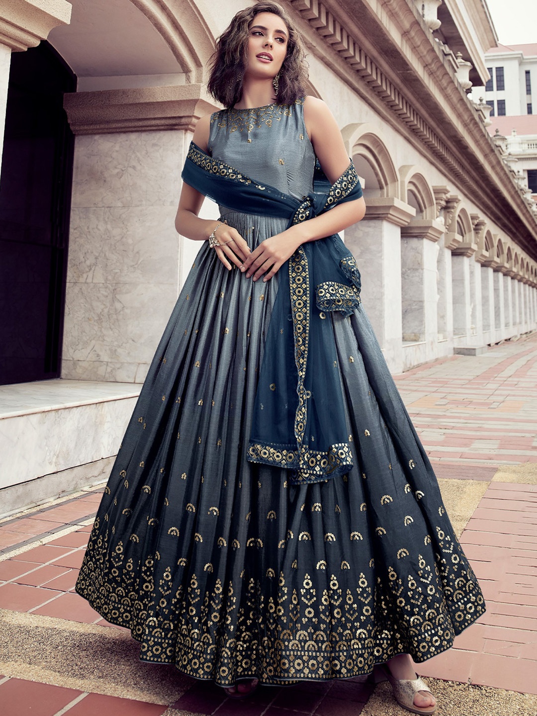 

ODETTE Ethnic Motifs Printed Anarkali Chiffon Semi Stitched Kurta, Grey