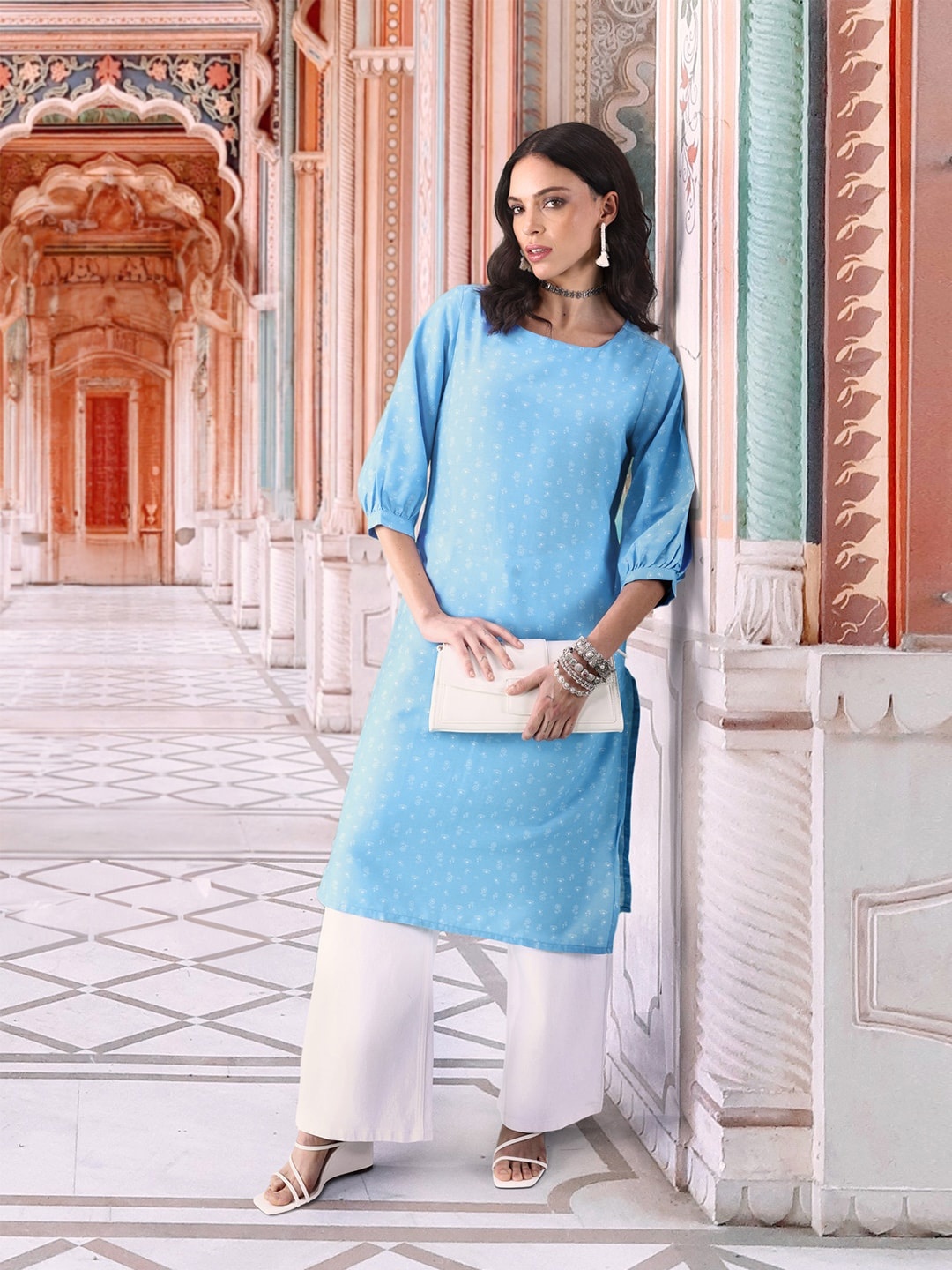 

Sangria Floral Printed Puff-Sleeves Straight Kurta, Blue