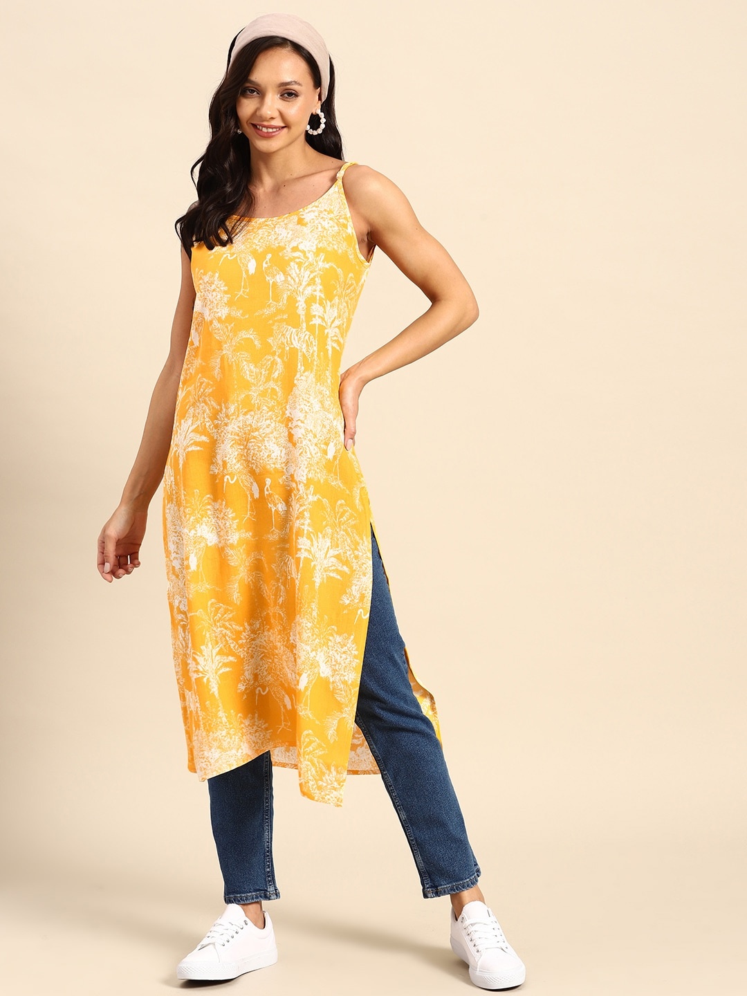 

Sangria Women Printed Straight Kurta, Yellow