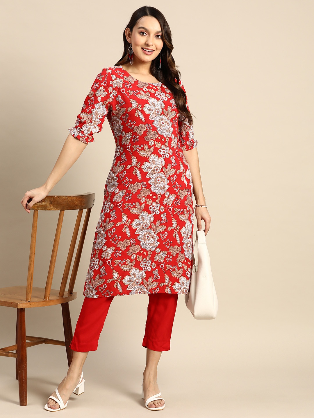 

Sangria Floral Print Kurta with Trousers, Red