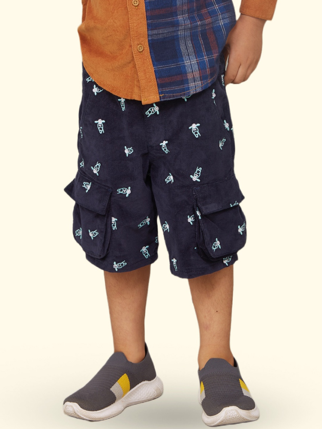 

Zalio Boys Conversational Printed Cargo Shorts, Navy blue