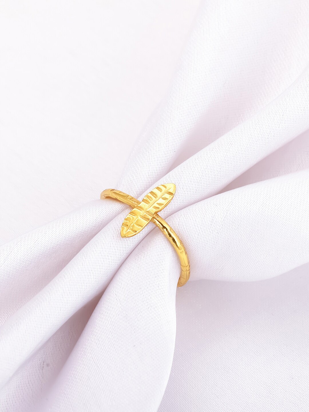 

GIVA Gold-Plated 925 Sterling Silver Minimal Leaf Ring