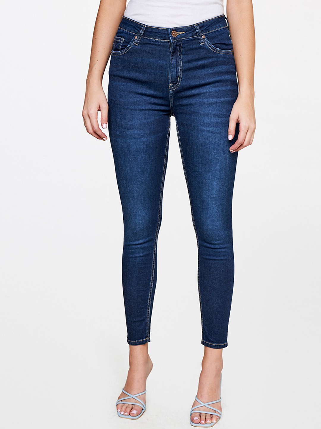 

AND Women Solid Cotton Slim Fit Light Fade Jeans, Navy blue
