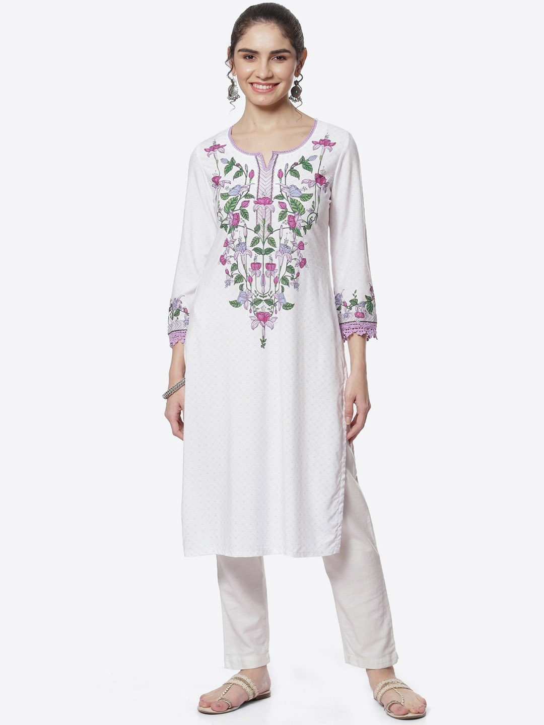 

Rangriti Women Floral Printed Notched Neck Kurta, White