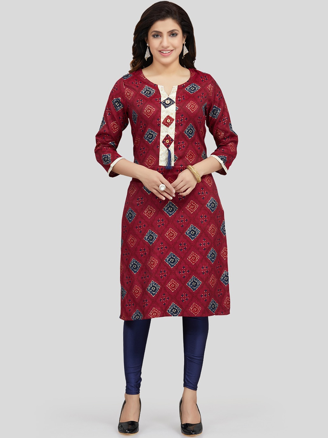 

Saree Swarg Round Neck Geometric Printed Kurta, Maroon