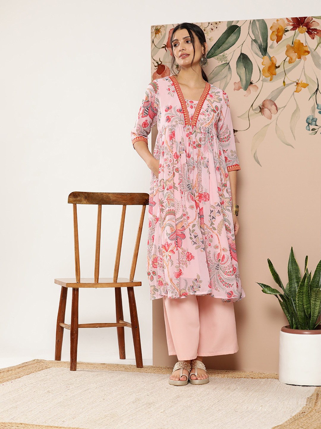 

Ahalyaa Women Floral Printed Pleated Kurta With Palazzos, Pink
