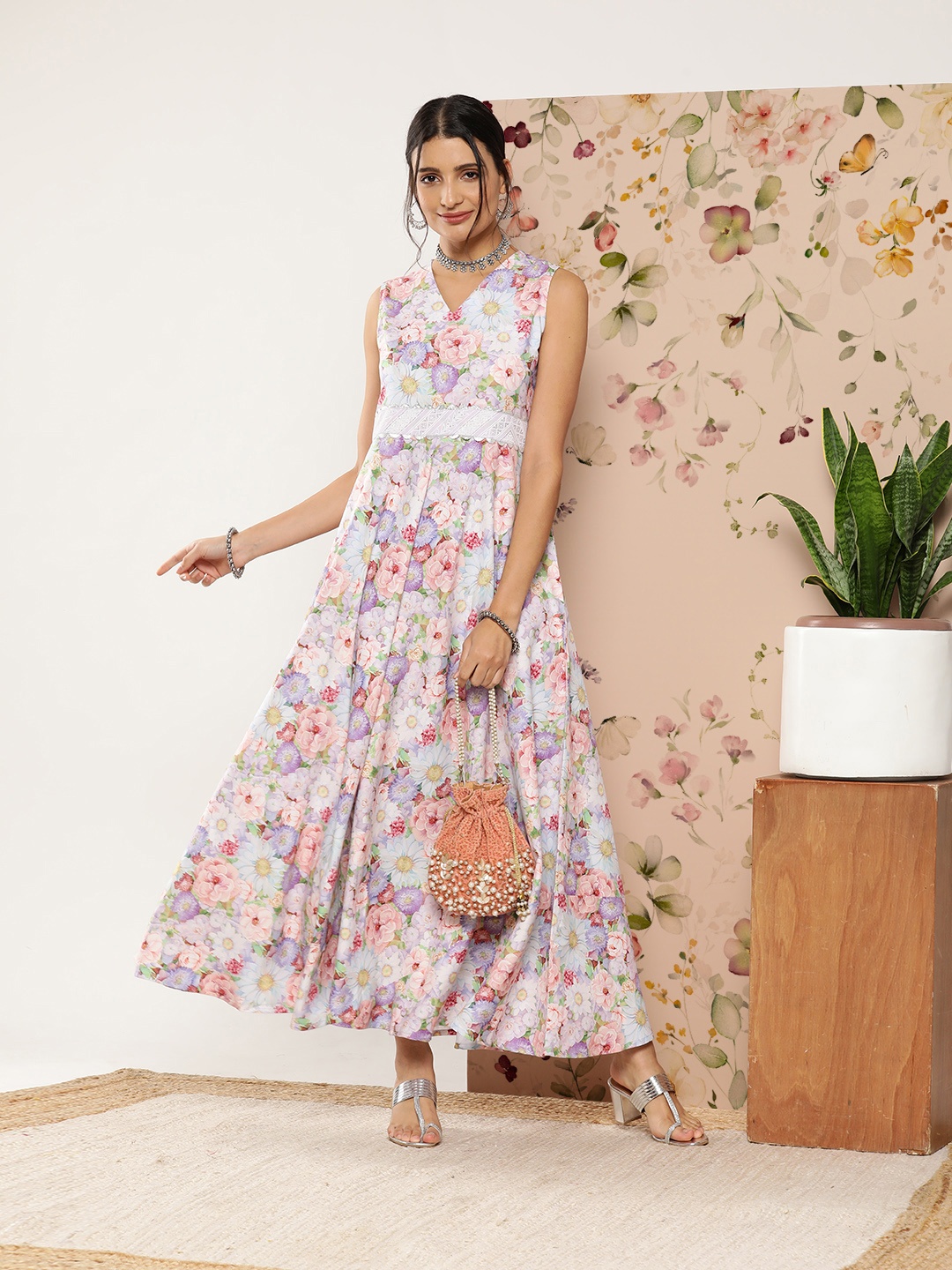 

Ahalyaa Women Floral Printed Maxi Ethnic Dress, Lavender