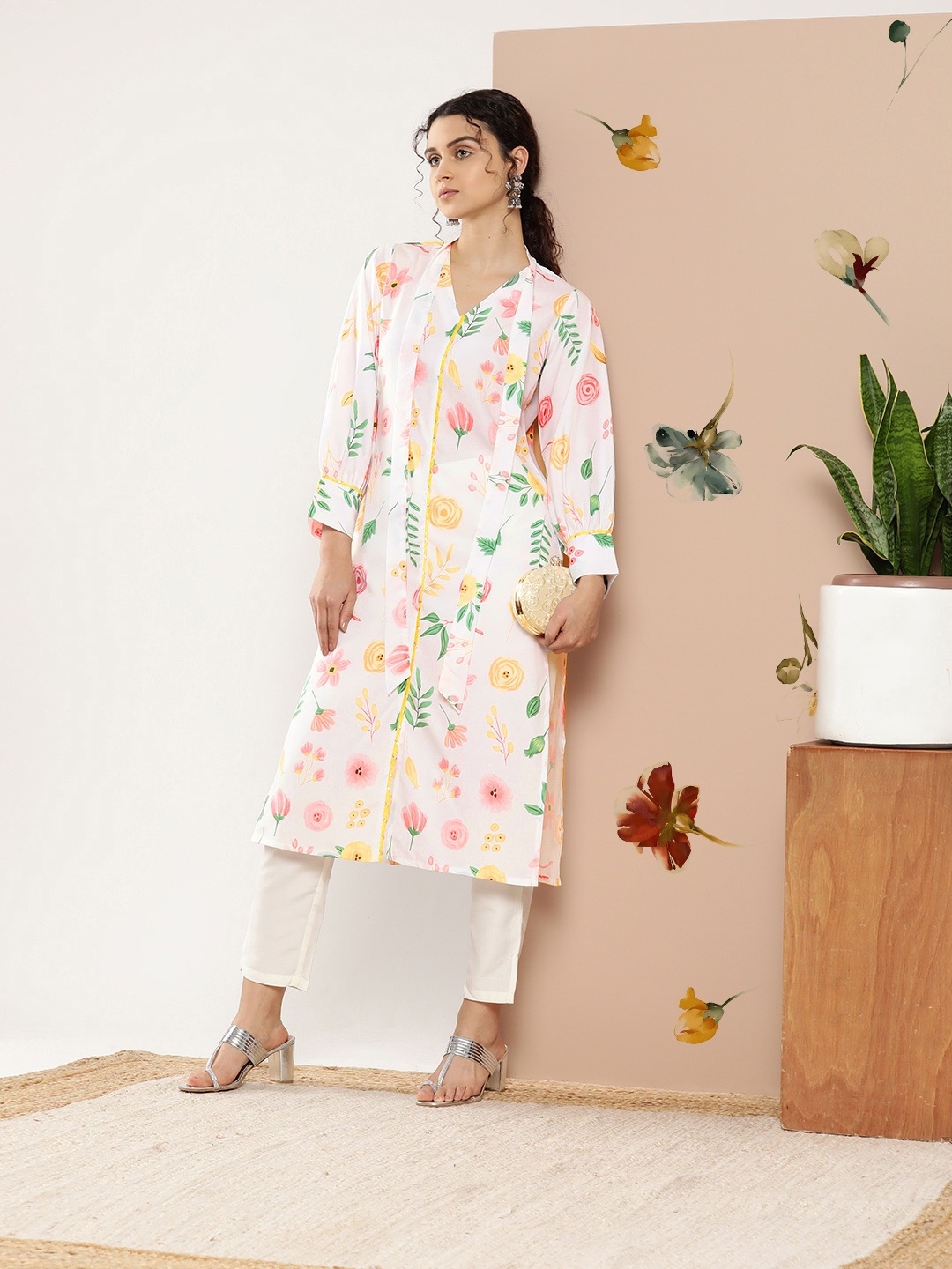 

Ahalyaa Women White & Pink Floral Printed Floral Crepe Kurta