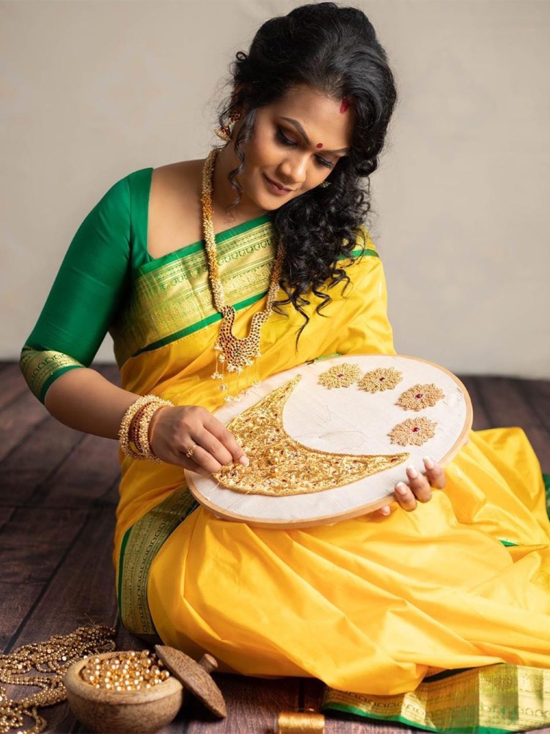 

Jinax Woven Design Zari Pure Silk Banarasi Saree, Yellow
