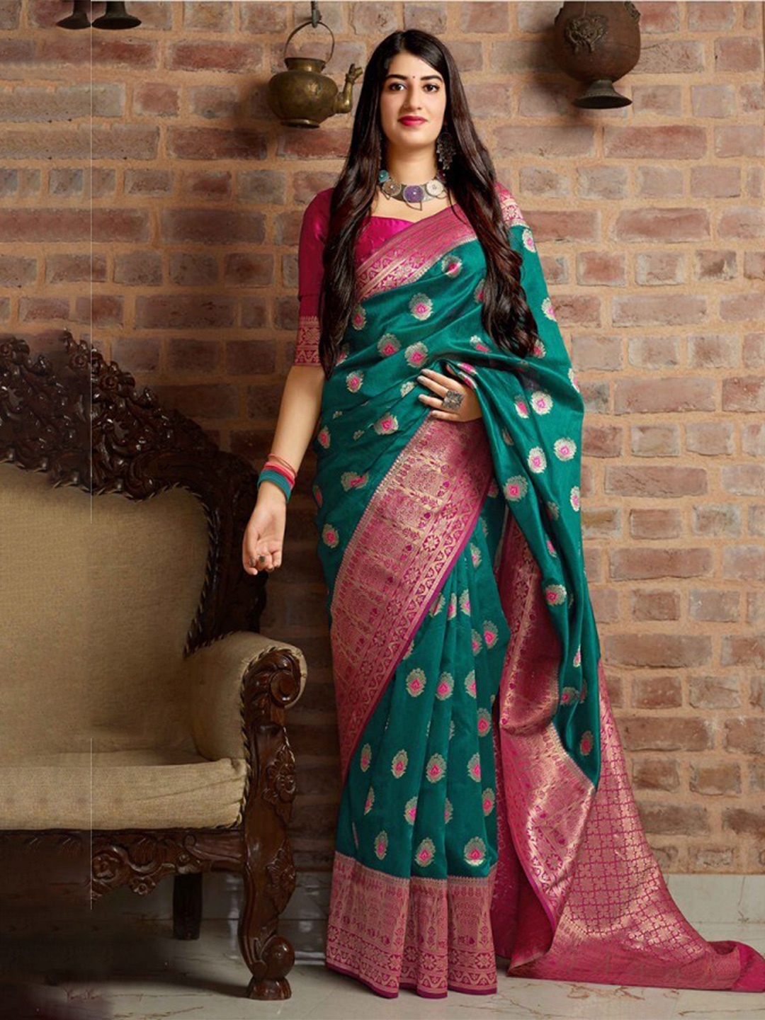 

Jinax Woven Design Zari Pure Silk Banarasi Saree, Teal