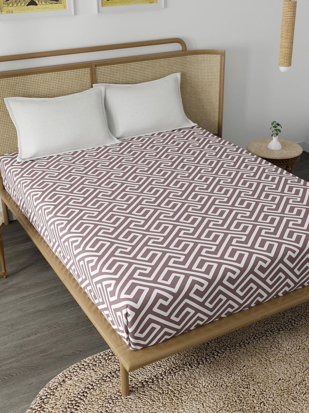 

CHHAVI INDIA Purple & White Ultra Soft 210 TC King Bedsheet with 2 Pillow Covers