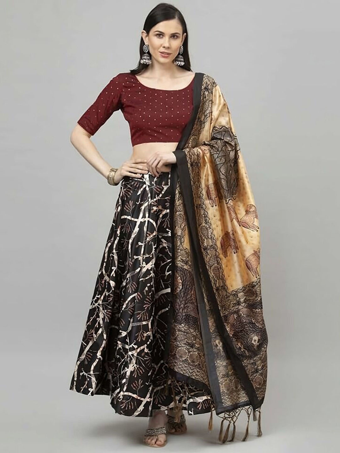 

Kaizen TEXO FAB Black & Cream-Coloured Printed Semi-Stitched Lehenga Choli