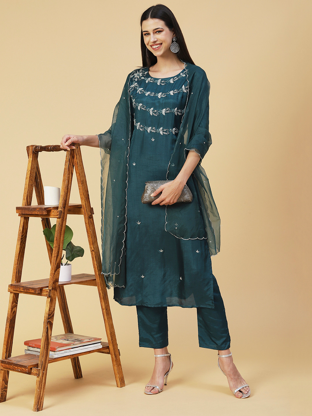 

FASHOR Ethnic Motifs Embroidered Beads and Stones Kurta with Trousers & With Dupatta, Teal