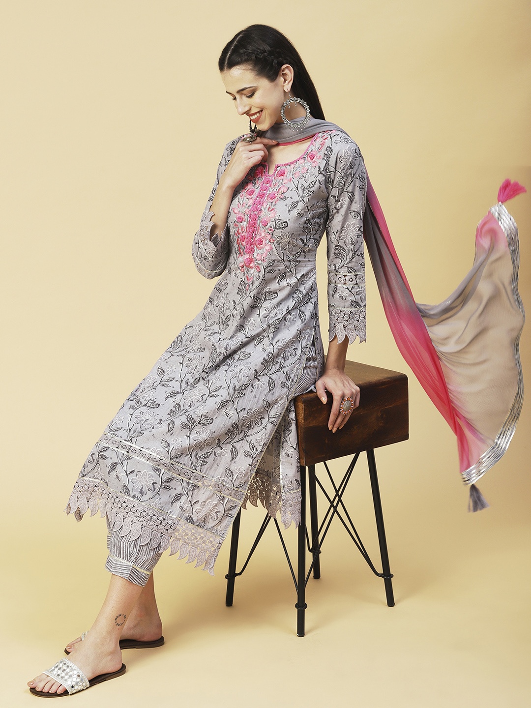 

FASHOR Floral Embroidered Thread Work Pure Cotton Kurta with Trousers & With Dupatta, Grey