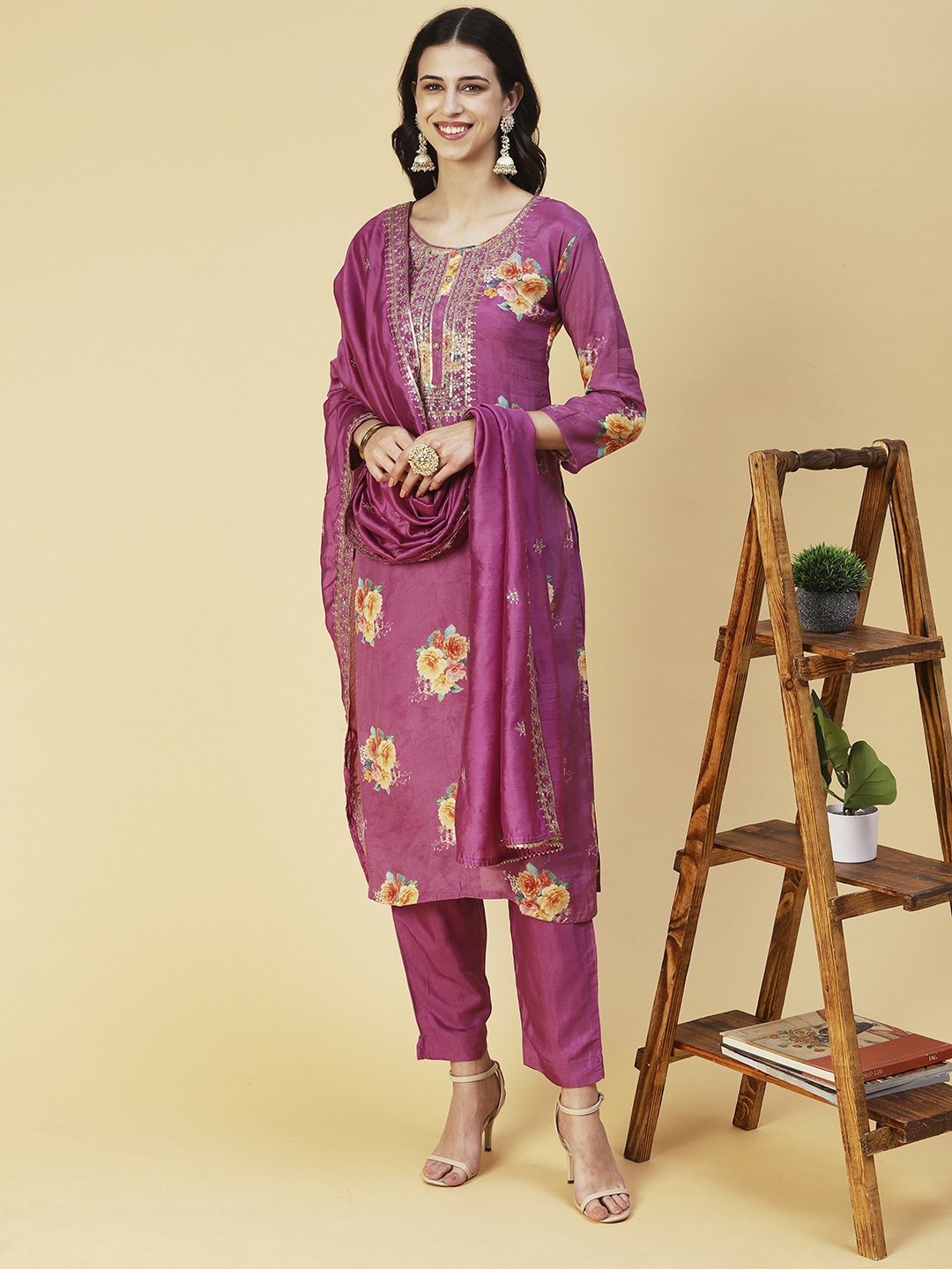 

FASHOR Floral Printed Kurta with Trousers & With Dupatta, Violet