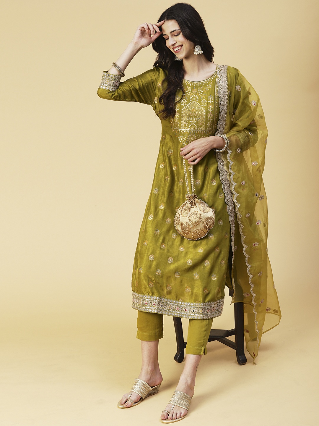 

FASHOR Women Ethnic Motifs Embroidered Kurta With Trousers & Dupatta, Green