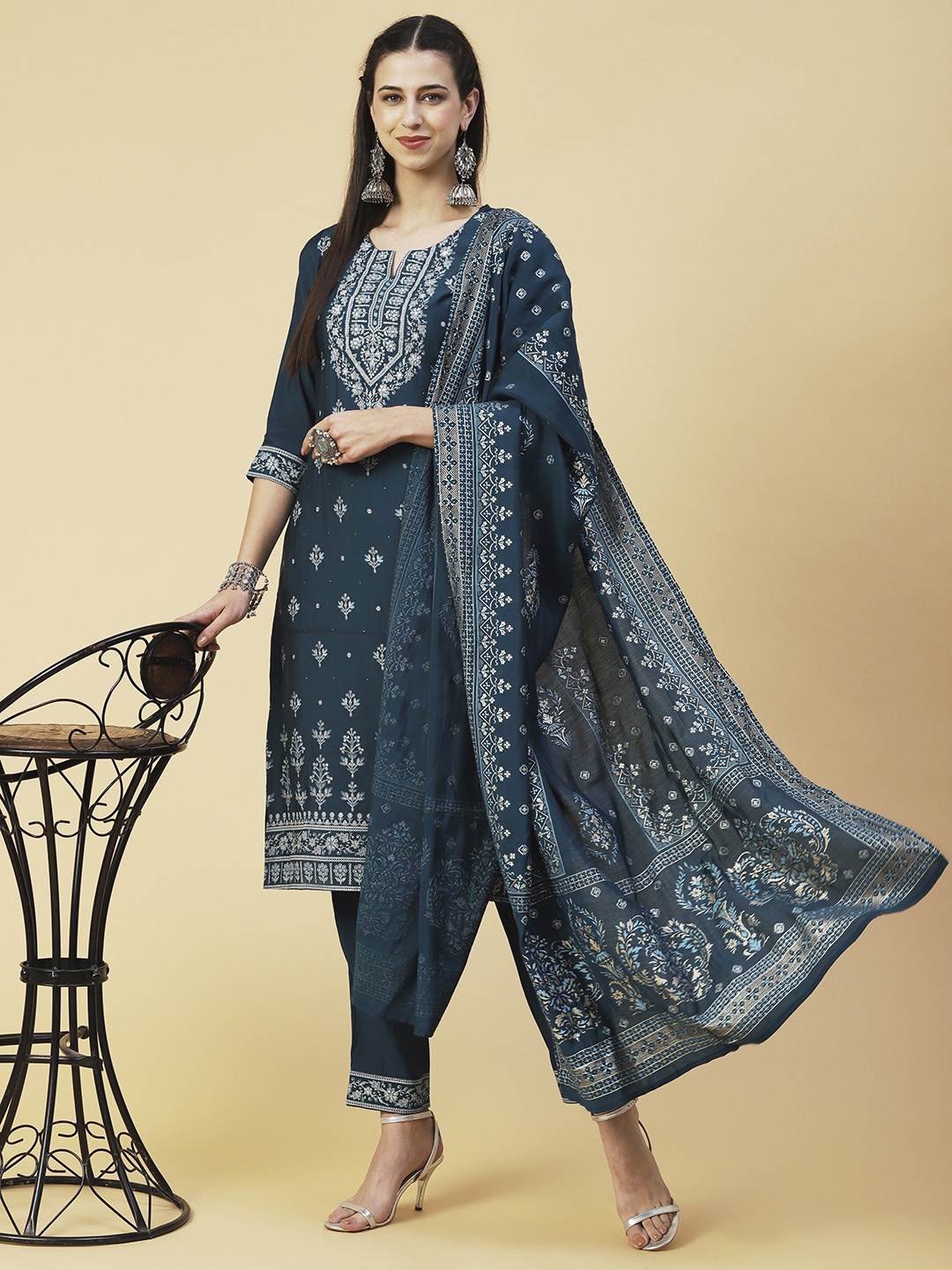 

FASHOR Women Ethnic Motifs Printed Kurta With Trousers & Dupatta, Teal