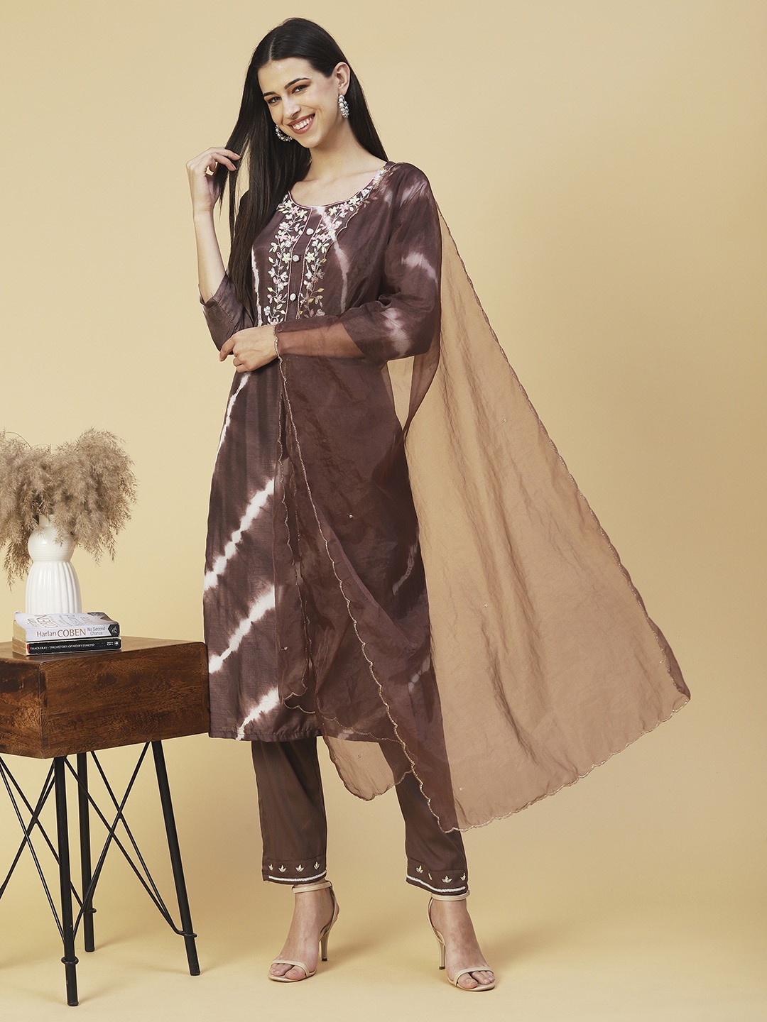 

FASHOR Women Leheriya Dyed Thread Work Kurta with Trousers & Dupatta, Brown