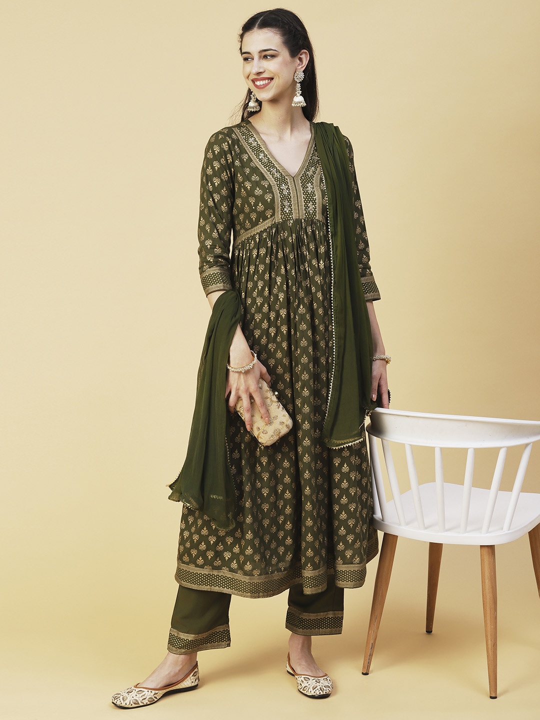 

FASHOR Women Printed Pleated Kurta with Trousers & Dupatta, Green